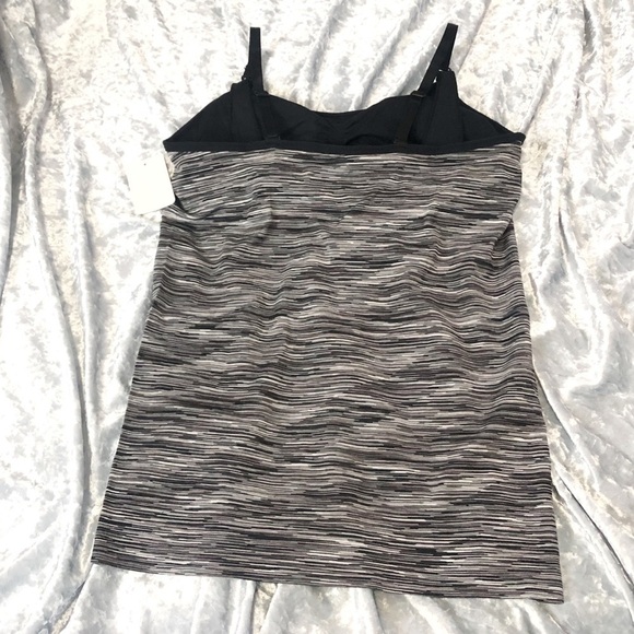 ⭐️3/$30🆕 Under Control maternity nursing tan… - Picture 5 of 9